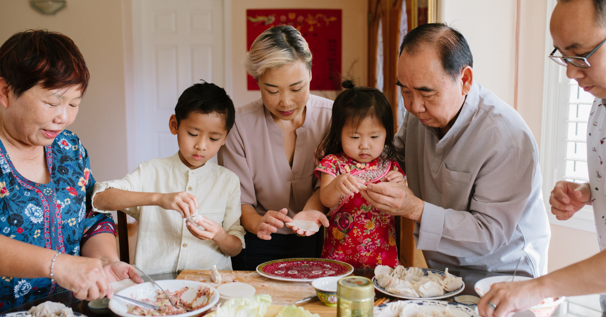 family-tradition-cooking-and-baking-together