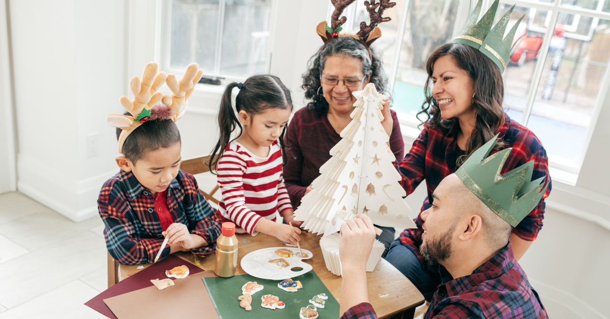 10 Family Christmas Tips to Help Your Family Feel Connected